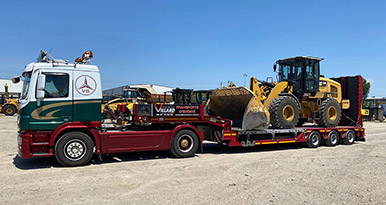 Transport d'engins de chantier chargeuse, mini-chargeuse, pelleteuse, tractopelle, nacelle, bulldozer